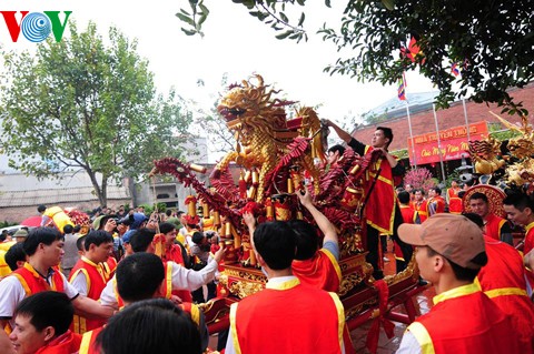 Firecracker festival in Dong Ky village - ảnh 1